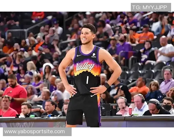 狄龙称赞布克进攻更具侵略性并找到创造罚球机会的有效方法 狄龙称赞布克进攻更具侵略性并找到创造罚球机会的有效方法