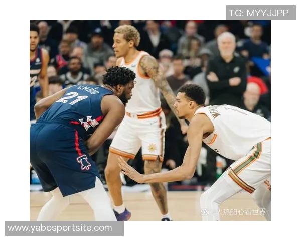 恩比德半场表现平平12投4中仅得13分9篮板2盖帽球队进攻效率堪忧