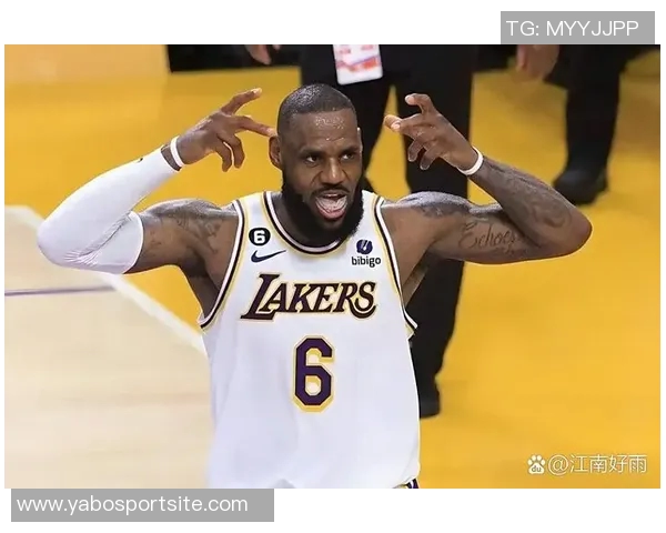 詹姆斯15年前梗再现引热议苏群称营销过度让球迷久等